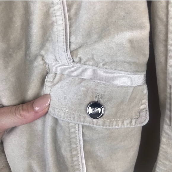 White House Black Market Cream Velvet Blazer - Picture 9 of 13